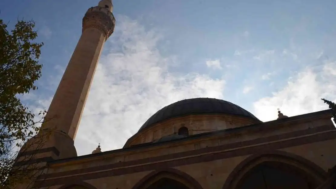 '345 yıllık geçmişe sahip Osmanlı eseri: ''Acemli Camii'' 100 yıldır hafız yetiştiriyor'