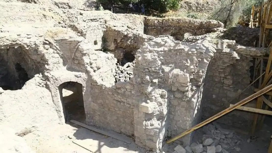 '387 yıllık Hoca Hasan Hamamında restorasyon çalışmaları sürüyor'
