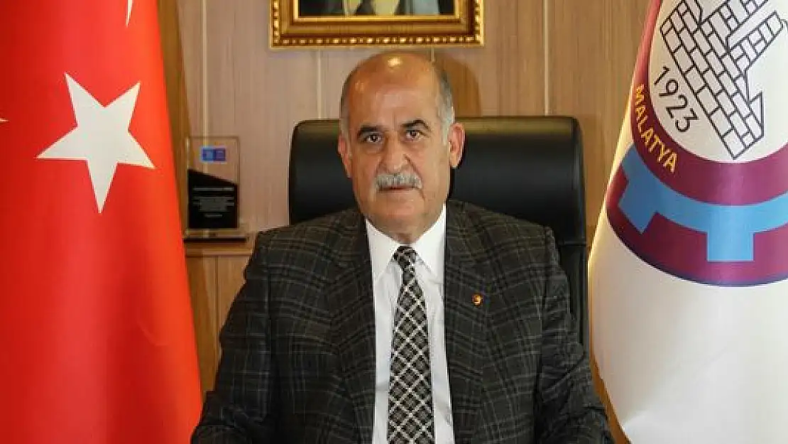 'ERKOÇ: ÖZAL, TÜRKİYE´YE ÇAĞ ATLATMIŞTIR'''''