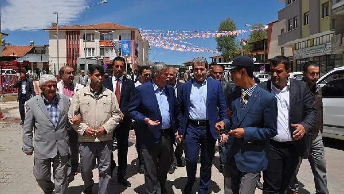 AK PARTİ ADAYI NURETTİNYAŞAR DOĞANŞEHİR ZİYARETİNDE