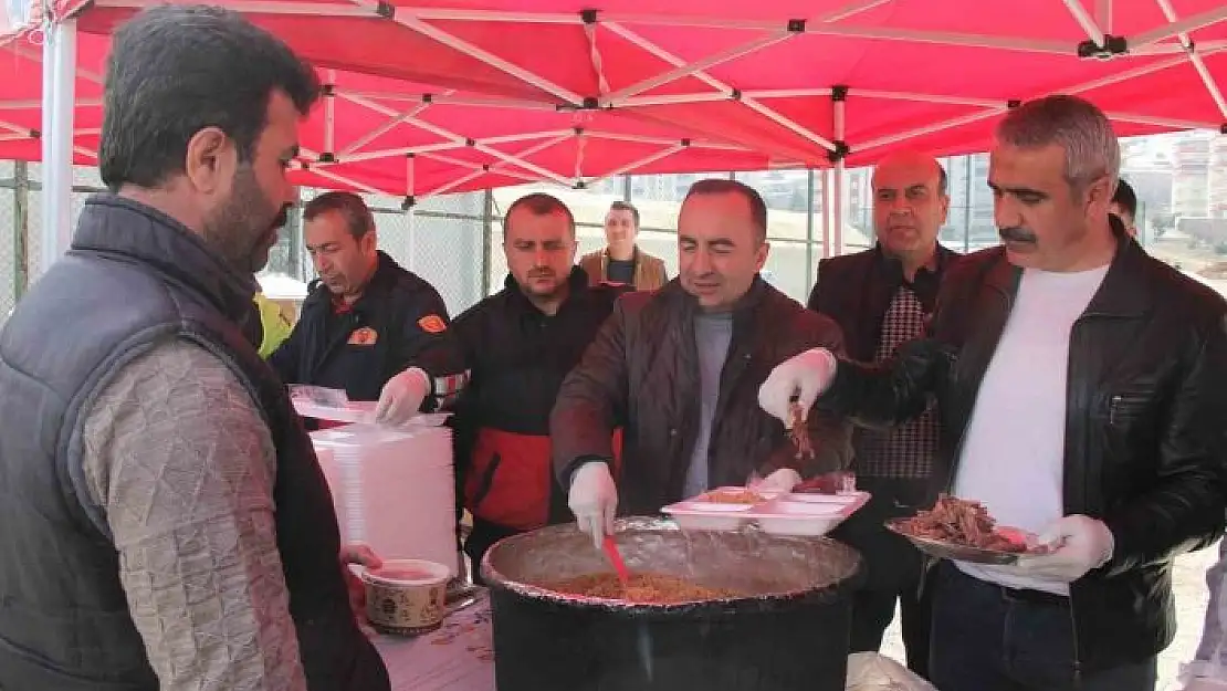 '500 yıllık saray yemeği bu kez depremzedeler için hazırlandı'