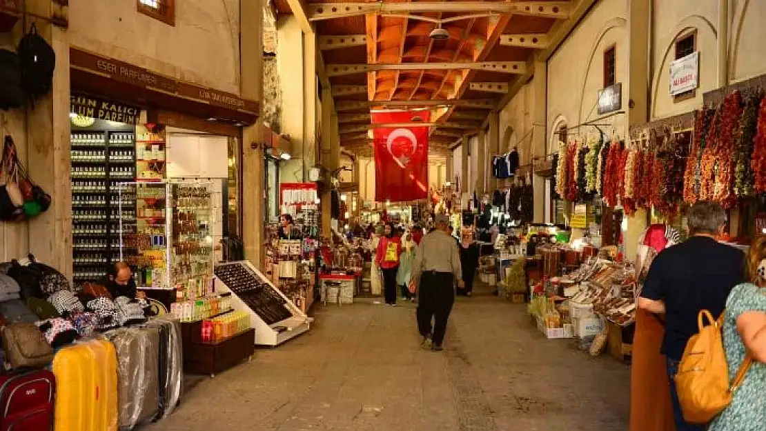 '523 yıllık tarihi çarşıda ekonomi küllerinden doğdu'