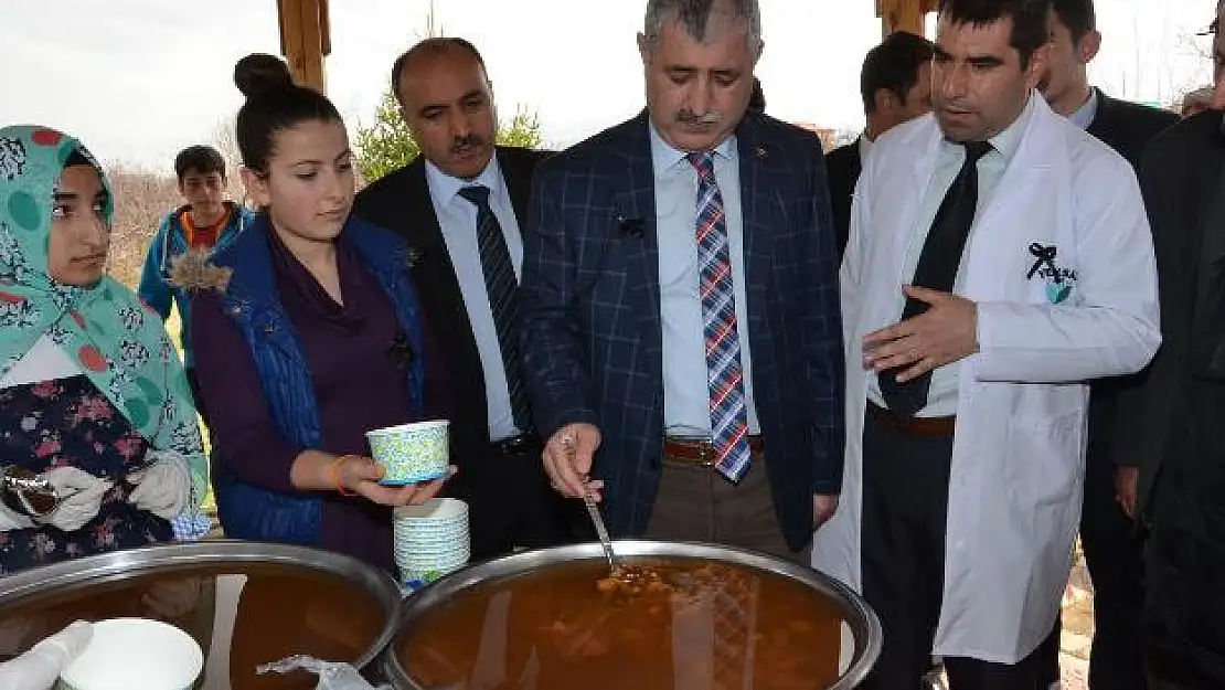 Topsöğüt Yeşil Konak Öğrencilerinden Çanakkale Şehitlerine Dua