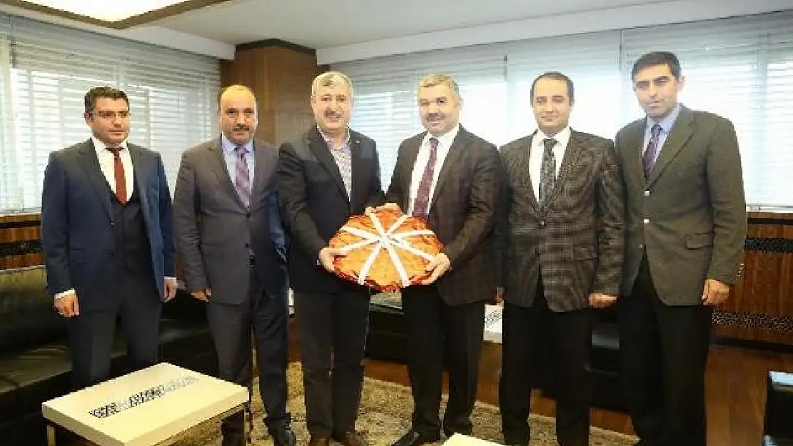 Başkan Polat, Çeşitli İstişare ve İncelemeler Yapmak İçin Kayseri'de