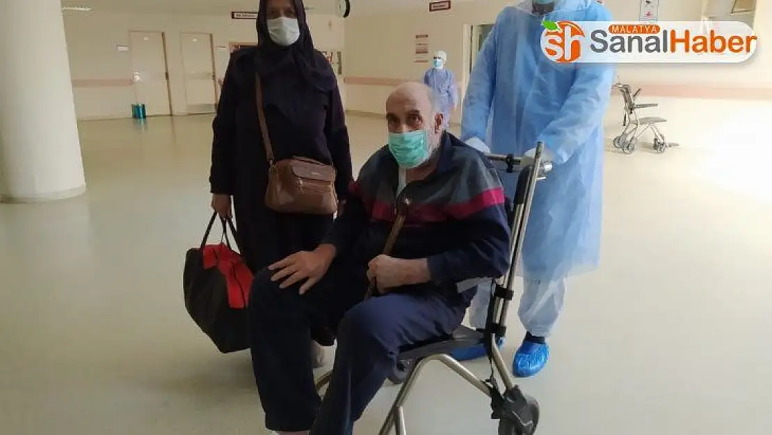 Alkışlarla taburcu oldu