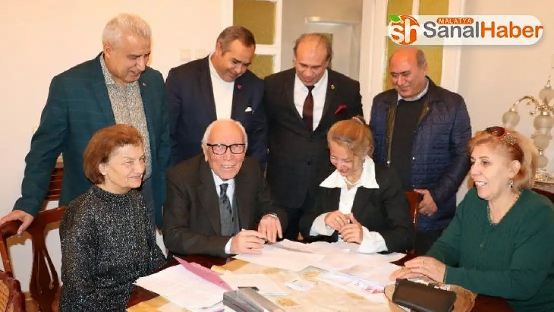 86 yaşındaki öğretmene öğrencilerinden vefa