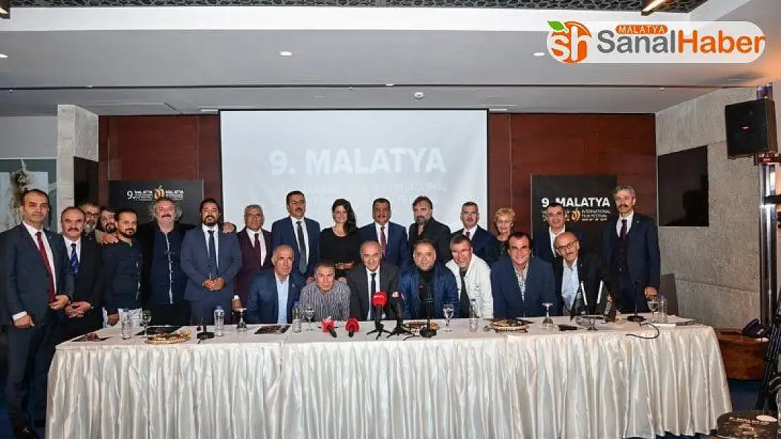 Film Festivalinin teması Kral Tarhunza Heykeli