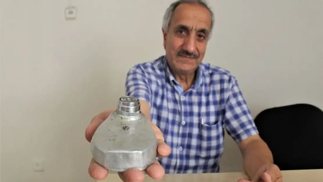 '90 yıllık kurmalı tıraş makinesini 150 bin TL´ye satışa çıkardı'