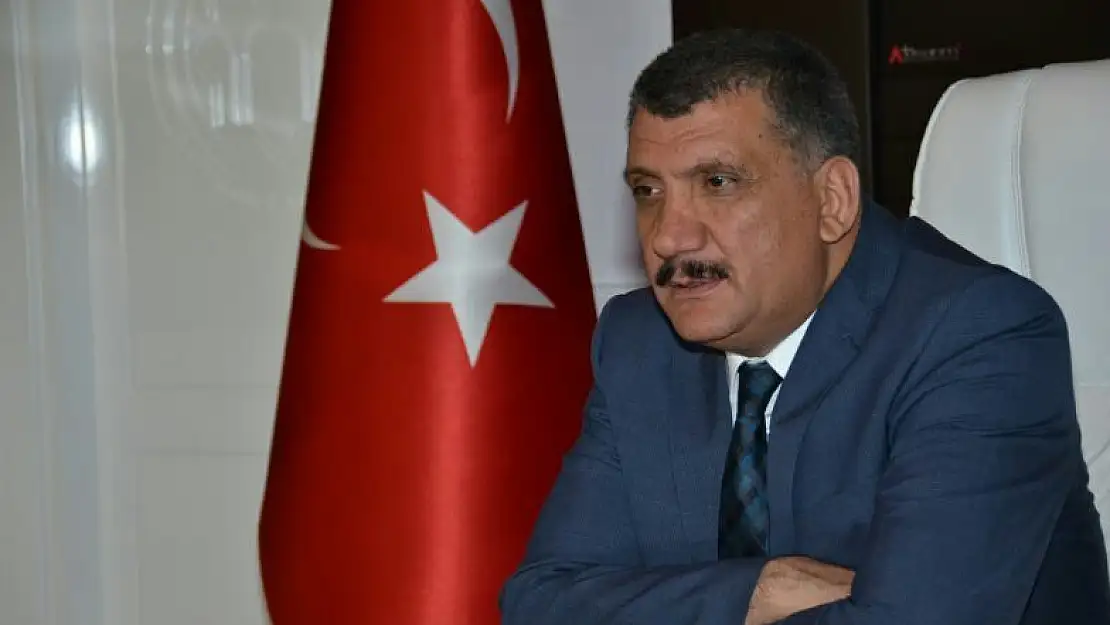 BAŞKAN GÜRKAN'IN REGAİB KANDİLİ MESAJI 