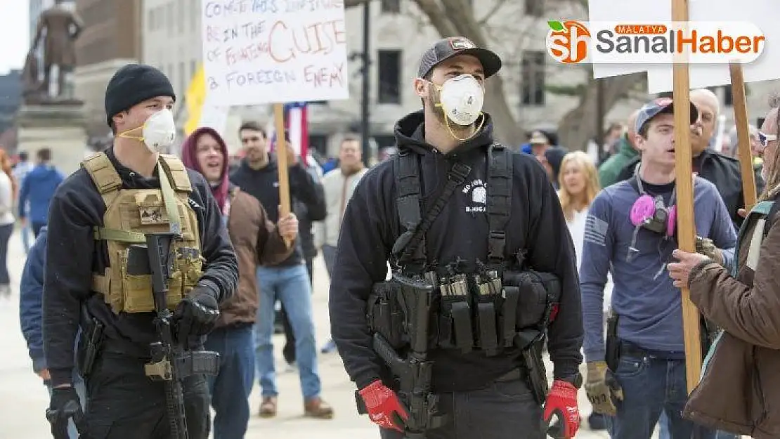 ABD'nin Michigan eyaletinde valinin Covid-19 önlemleri protesto edildi