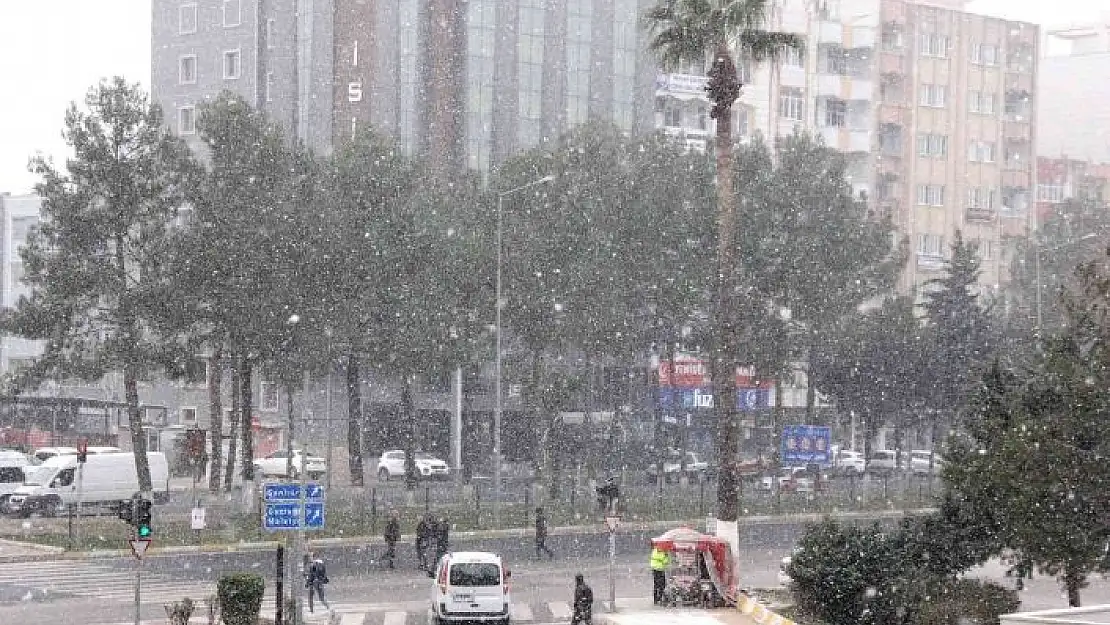 'Adıyaman´a mevsimin ilk karı yağdı'