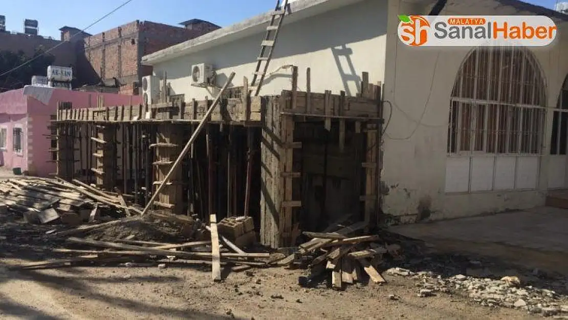 Adıyaman Belediyesi'nden camilere ve cem evine destek