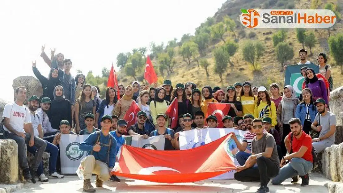 Adıyaman'da, 'Mehmetçiğe selam' temalı yürüyüş yapıldı
