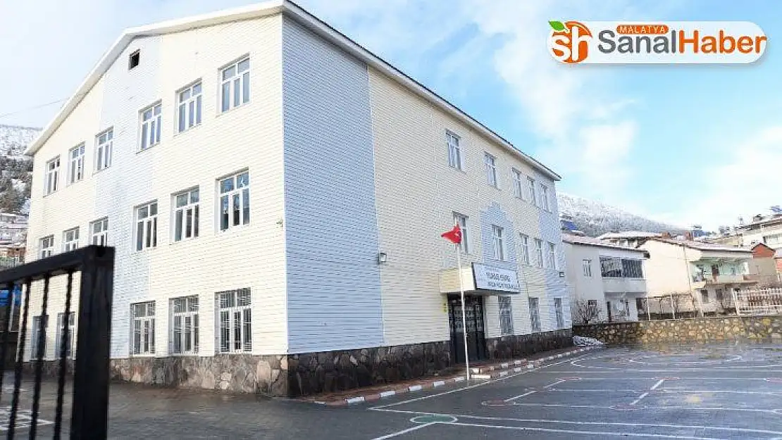 Adıyaman'da, 3 okul deprem riskine karşı tahliye edildi