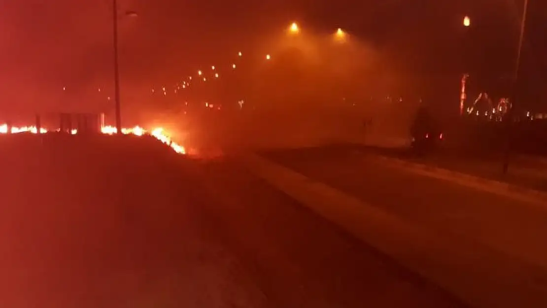 'Adıyaman´da anız yangını: 4 kişi dumandan zehirlendi'