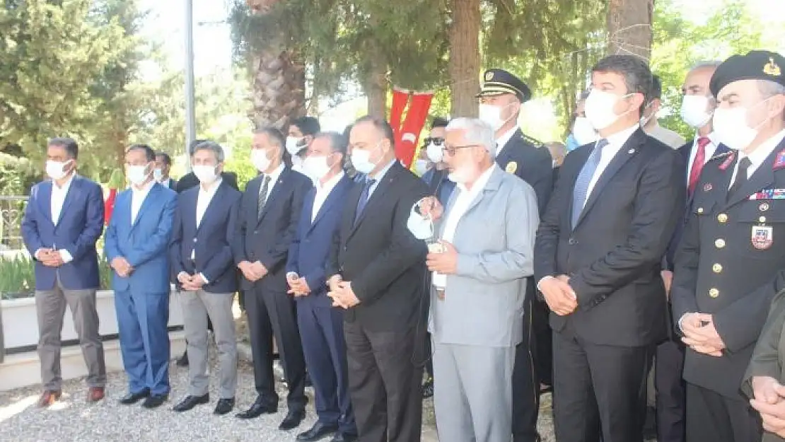 'Adıyaman´da arefe gününde şehitlik ziyareti'