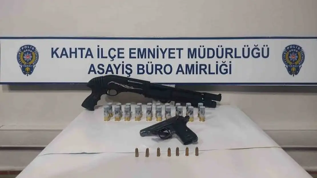 'Adıyaman´da asayiş operasyonu: 4 şahıs yakalandı, 5 silah ele geçirildi'