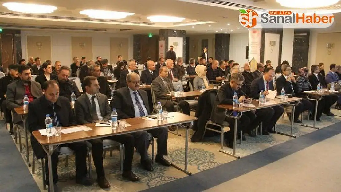 Adıyaman'da badem üreticilerine eğitim verildi