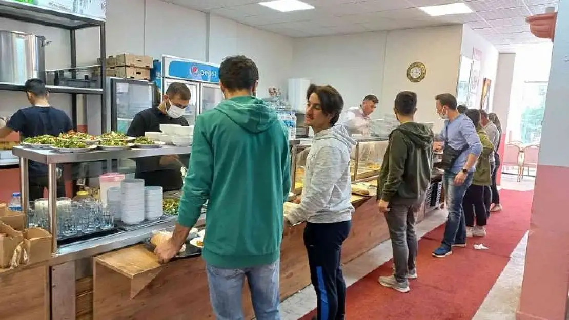 'Adıyaman´da bir tost fiyatına üç çeşit yemek'