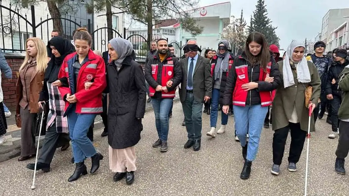 'Adıyamanda görme engellilerden ''farkındalık'' yürüyüşü'