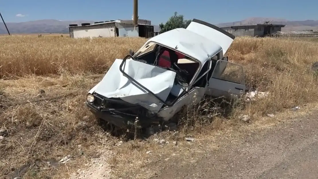 'Adıyaman´da iki otomobil çarpıştı: 8 yaralı'