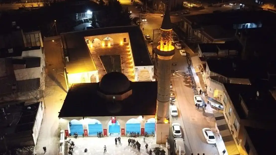 'Adıyaman´da Musalla Camii ilk teravih namazıyla ibadete açıldı'