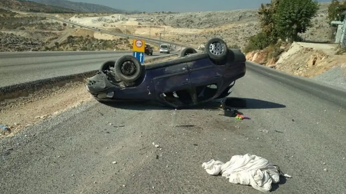 'Adıyaman´da otomobil takla attı: 3 yaralı'