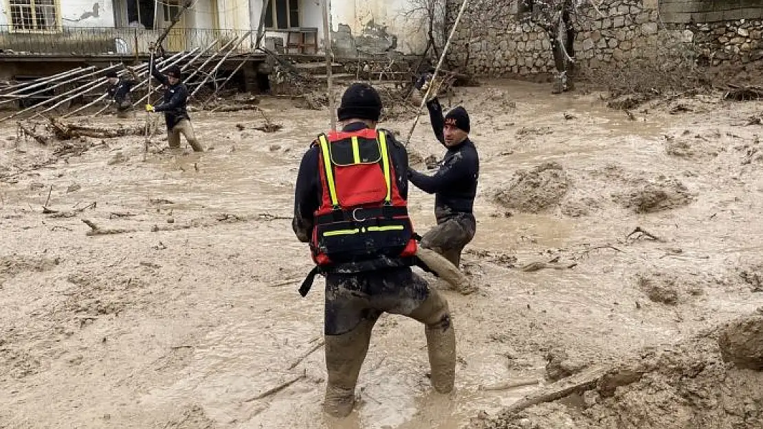 'Adıyaman´da sel felaketinin 3. gününde arama çalışmaları devam ediyor'