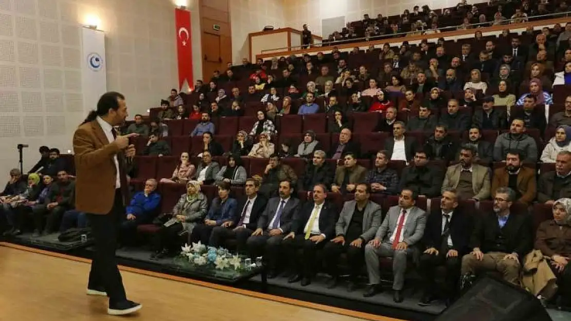 'Adıyaman Üniversitesinde öğretmenlere panel düzenlendi'