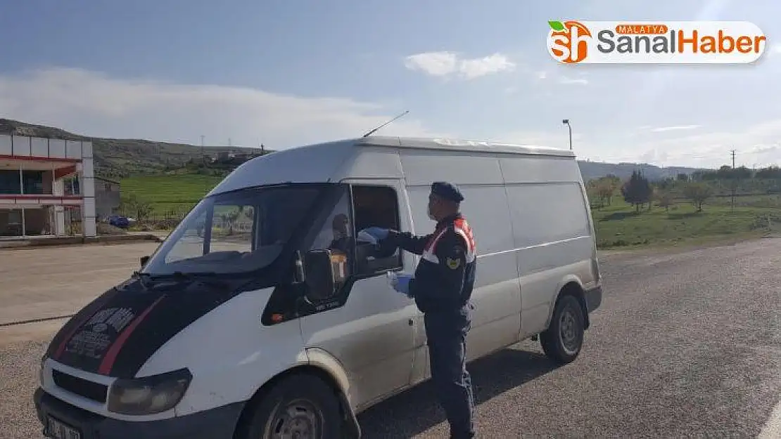 Adıyaman Valiliğinden vatandaşlara maske