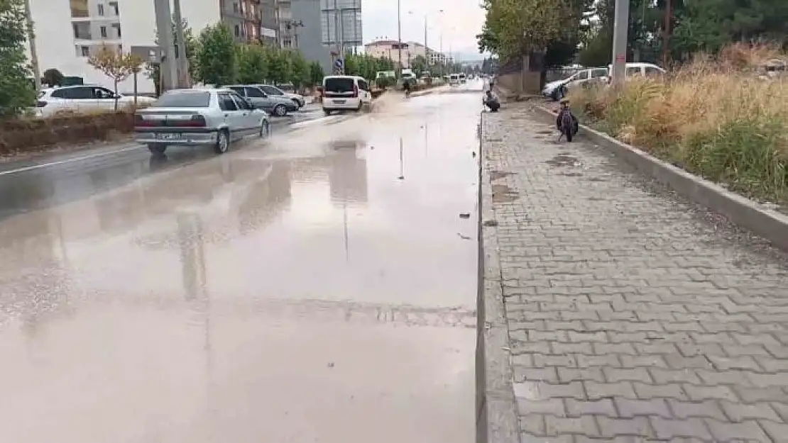 'Adıyamanda sağanak yağmur'