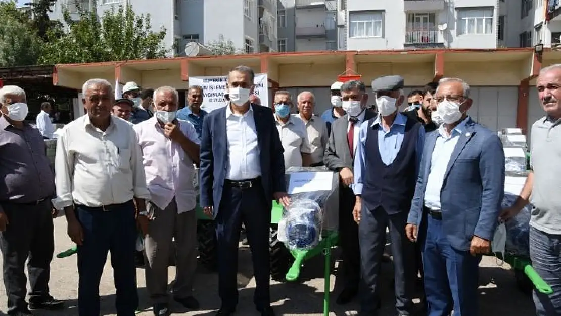 'Adıyamanlı üzüm üreticilerine makine desteği'