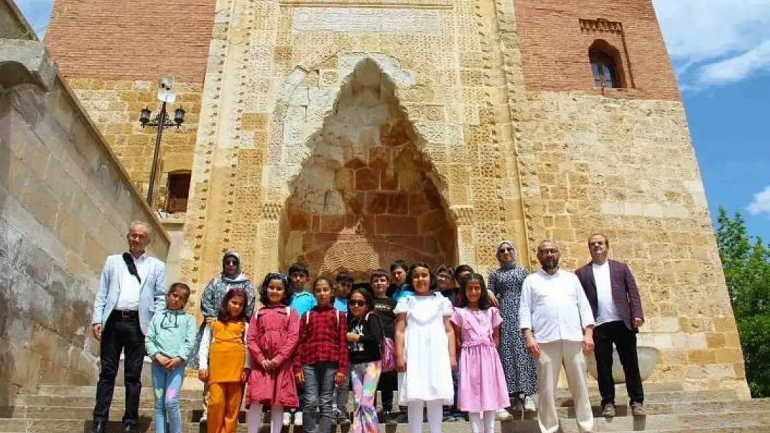 'Afşin Ashab-ı Kehfe ziyaretçi akını'