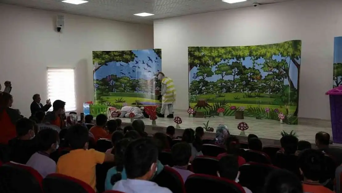 'Afşin´de ''Bir Kocaman Eşşek'''