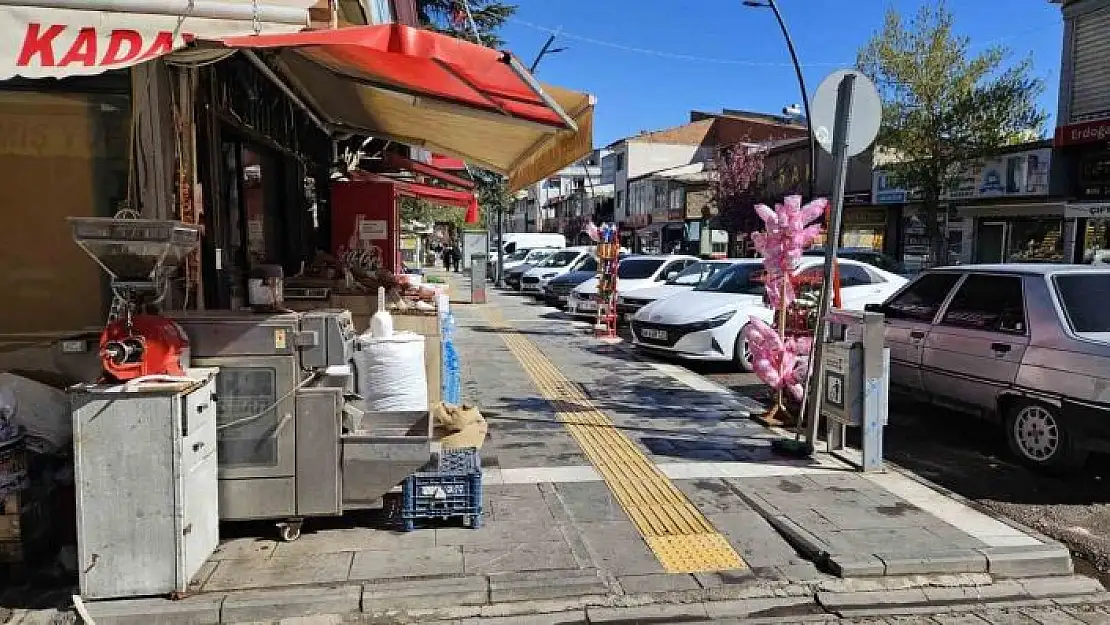 'Afşinde kaldırım işgali bitiyor'