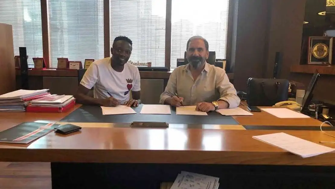 'Ahmed Musa Sivasspor´a imzayı attı'