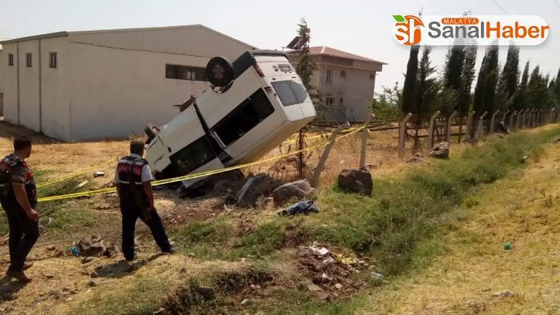 Ailesinden izinsiz aldığı minibüsle takla attı: 1 ölü, 4 yaralı