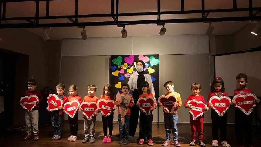 'AKD KİDS öğrencilerinden öğretmenler günü etkinliği'