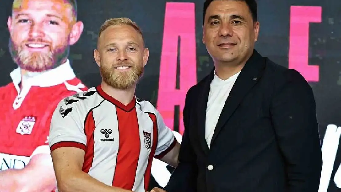 'Alex Pritchard, Sivasspora imzayı attı'