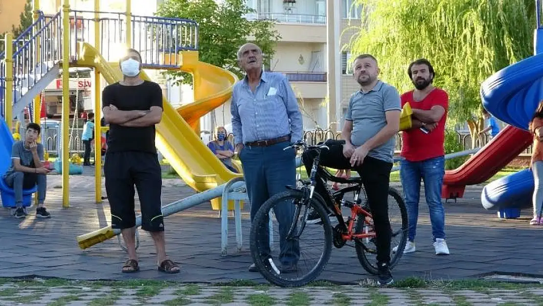 'Alkol alıp baz istasyonuna tırmandı, yürekleri ağızlara getirdi'