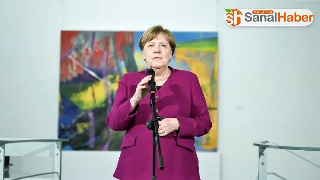 Almanya Başbakanı Merkel'den 'Kurallara uyun' çağrısı