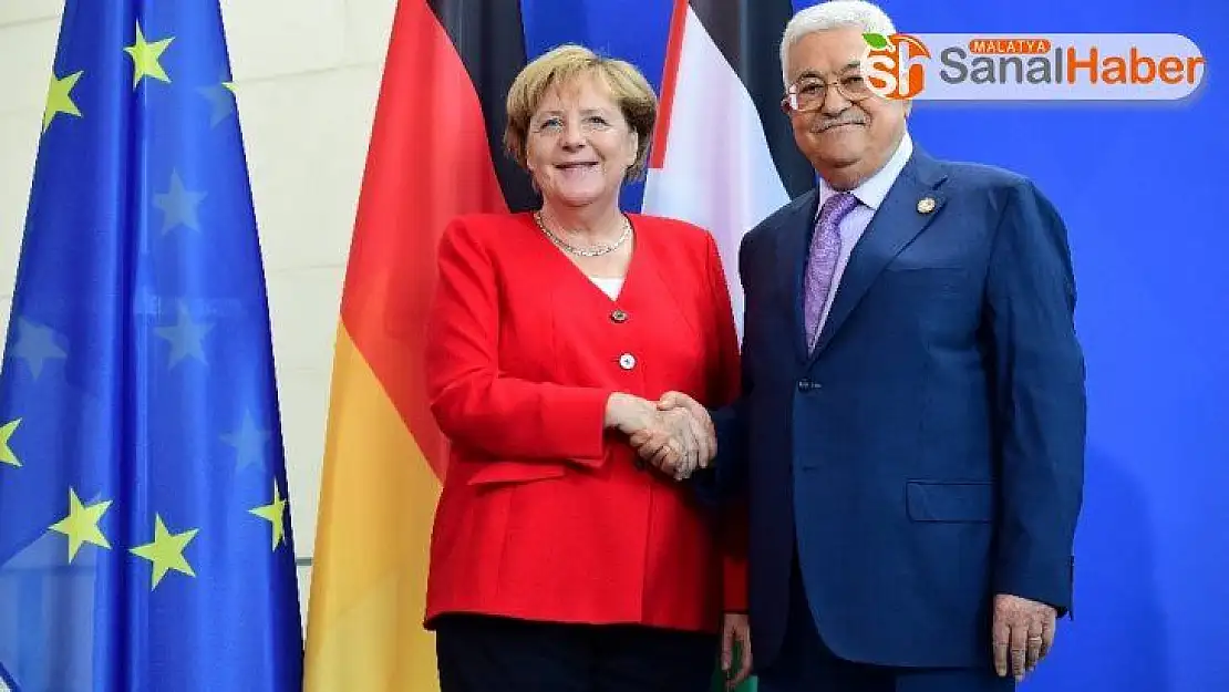 Almanya Başbakanı Merkel, Filistin Devlet Başkanı Abbas ile görüştü