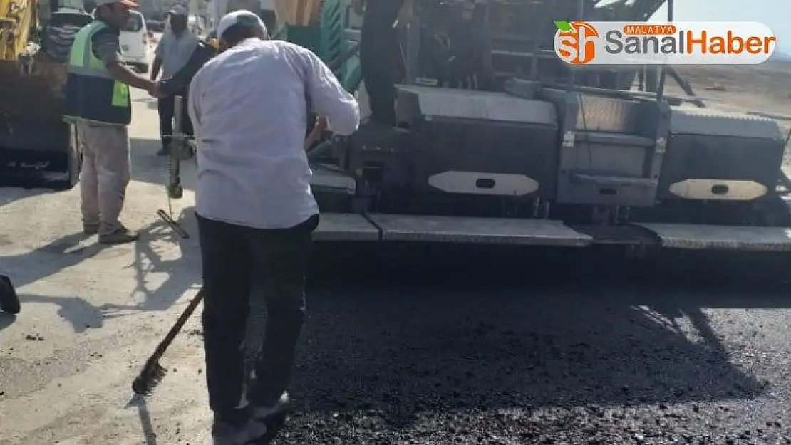 Altınşehir Mahallesi'nde asfalt çalışması yapıldı