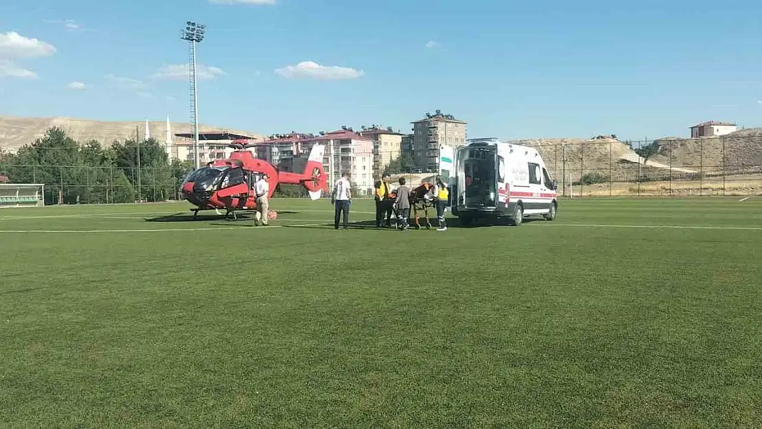 Ambulans helikopter kalp krizi geçiren hasta için havalandı