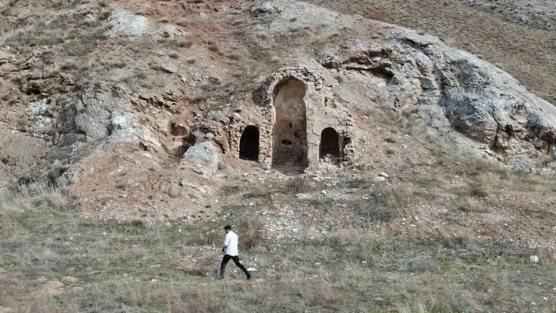 'Anadoluda inşa edilen ilk kiliselerden Huykesen Kilisesi, turizme kazandırılmayı bekliyor'