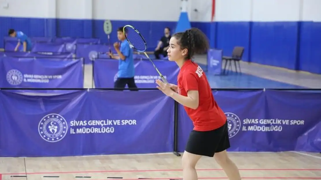 'ANALİG badminton grup müsabakaları Sivas´ta başladı'