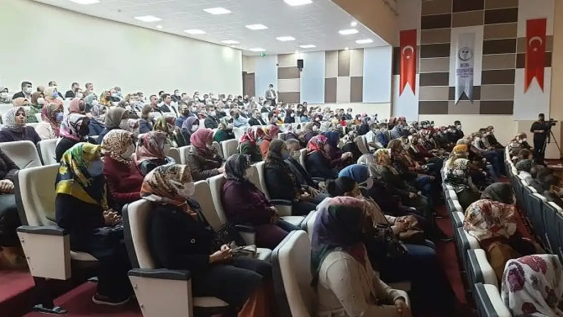 'Anne ve anne adayları uyuşturucuya karşı bilgilendiriliyor'