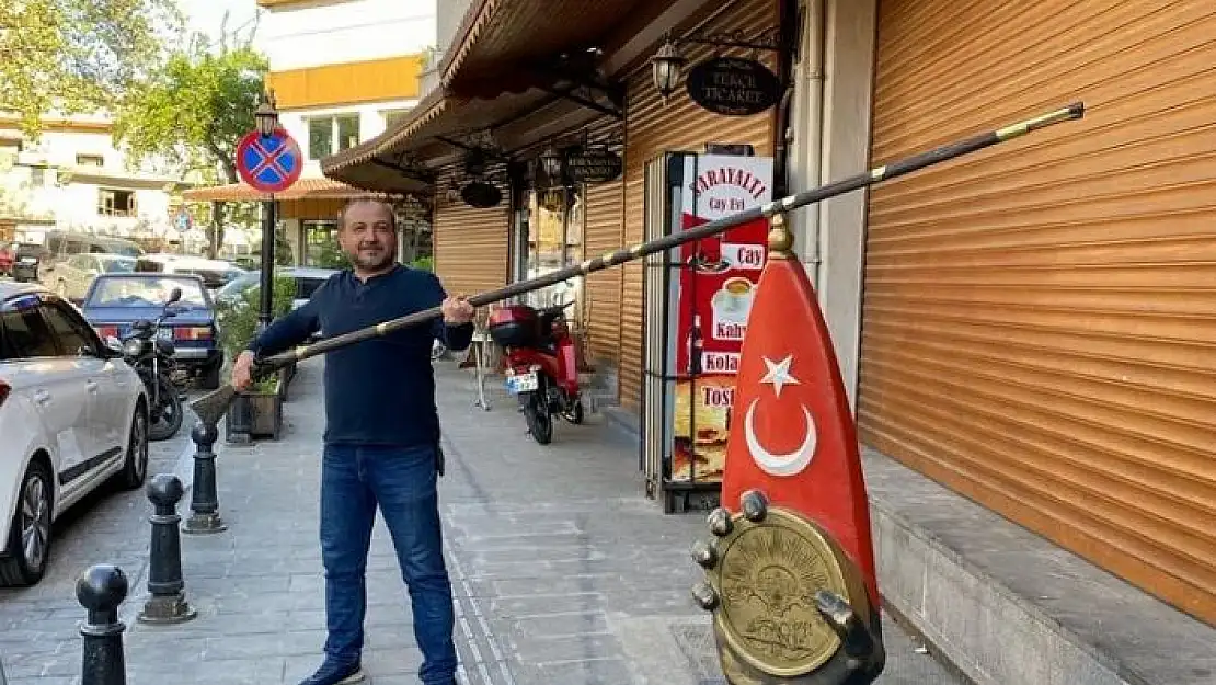 'Antikacı 3 metrelik tüfek yaptı, hedefi Guinness´e girmek'