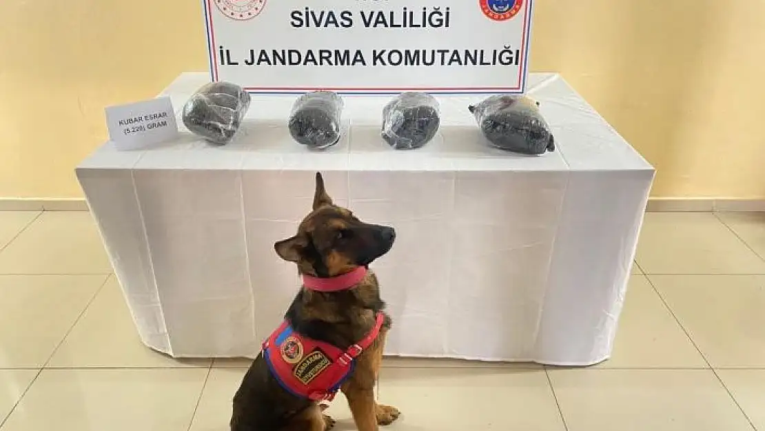 'Aracından 5 kilo uyuşturucu çıktı'