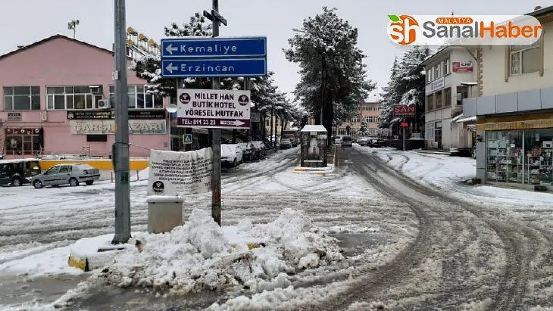 Boşalan sokaklar